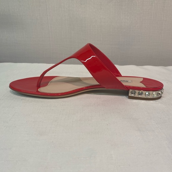 Miu Miu Thong Sandals Red Patent Leather  Metal & Rhinestone Low Heel 8.5B Italy - Picture 10 of 15